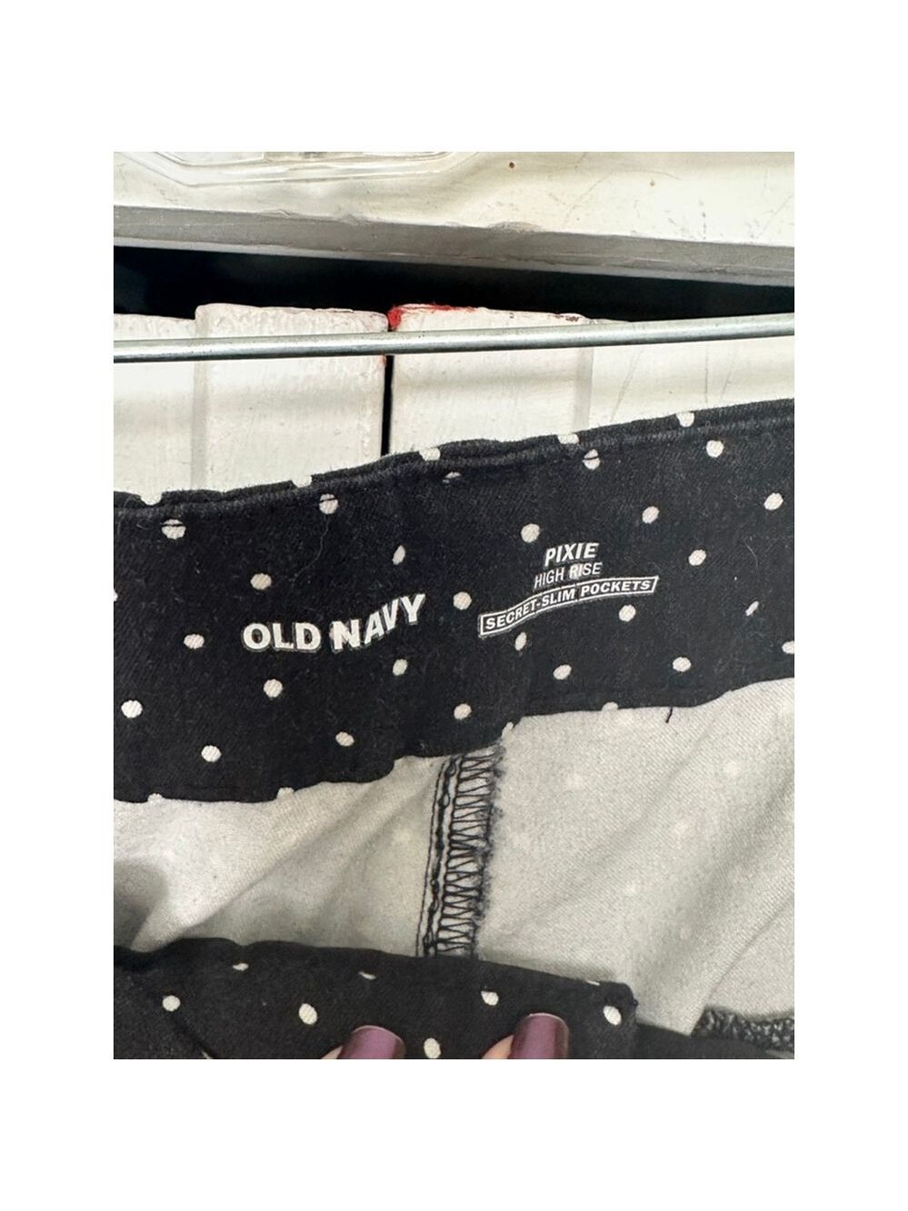 Size 18 polka dot Old Navy high waisted stretch pixie pant ankle length - Picture 4 of 7